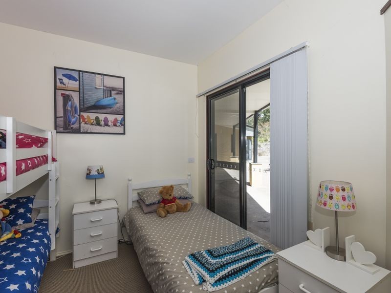 54 Hazel Road, Moruya Heads NSW 2537