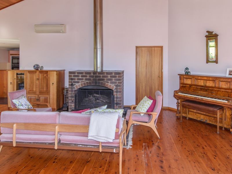 21 Elizabeth Street, Moruya Heads NSW 2537