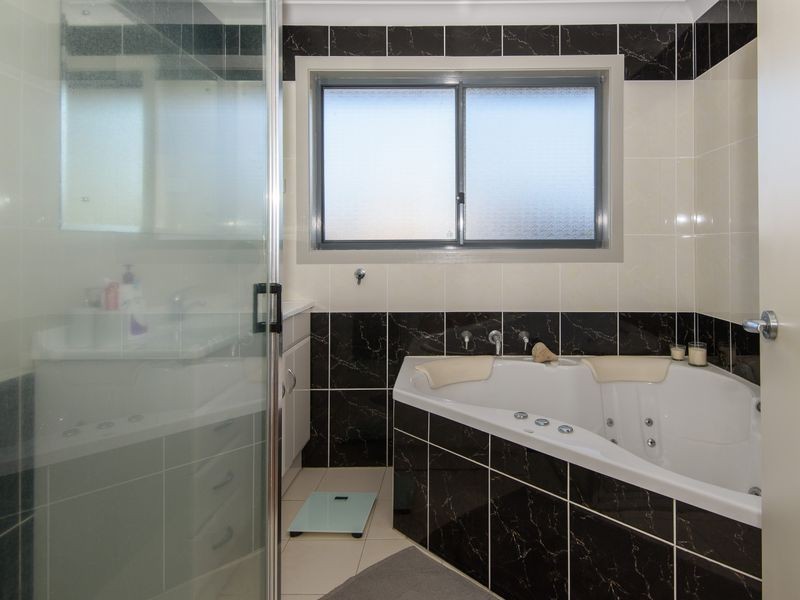 26 Renee Crescent, Moruya Heads NSW 2537