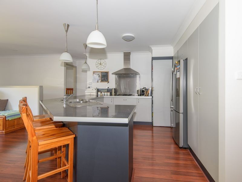 26 Renee Crescent, Moruya Heads NSW 2537