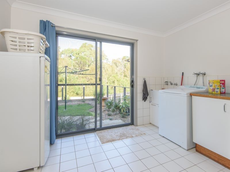 26 Renee Crescent, Moruya Heads NSW 2537