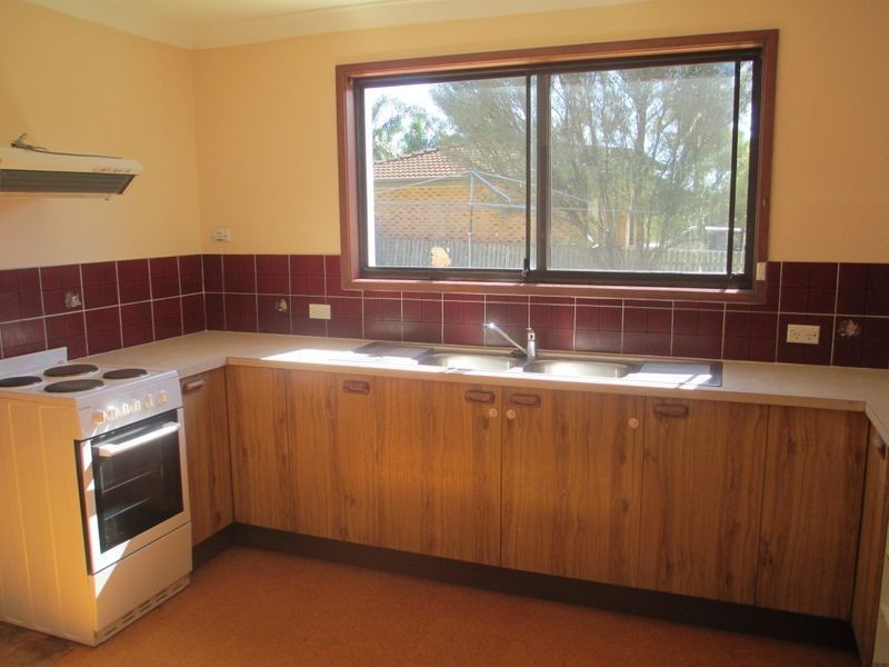 2 Rose Street, Moruya NSW 2537