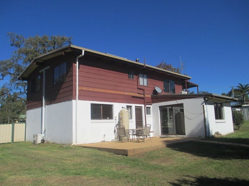 2 Rose Street, Moruya NSW 2537