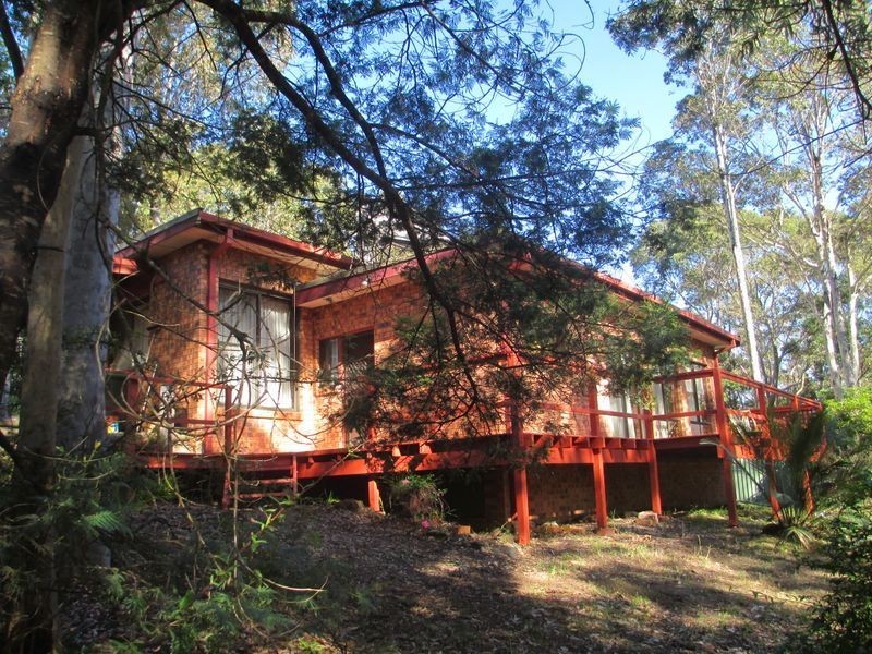 19 Headland Grove, Moruya Heads NSW 2537