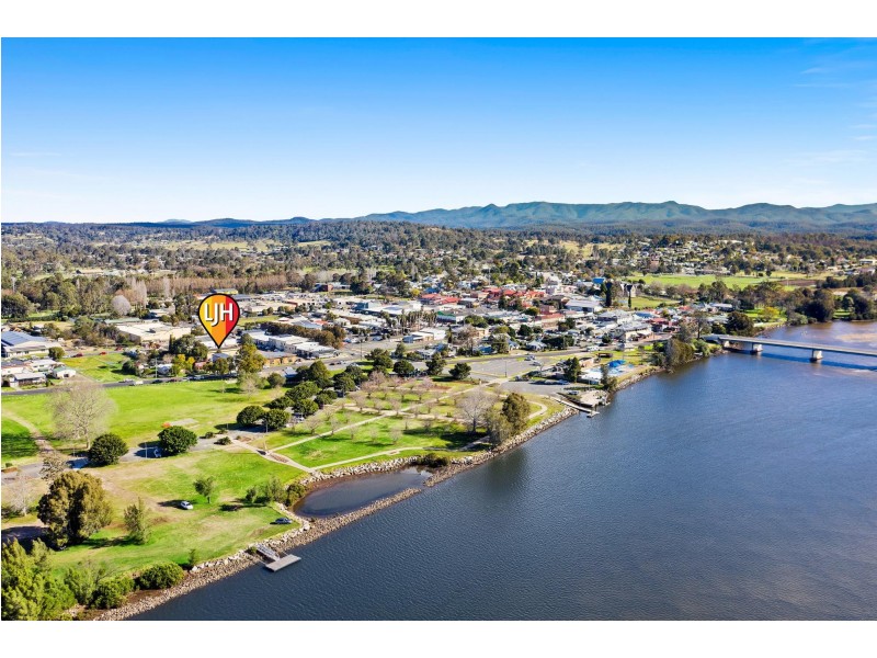 70 Queen Street, Moruya NSW 2537