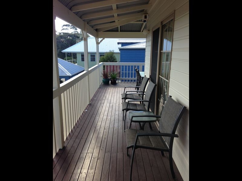 16 Charles Moffitt Dr, Moruya Heads NSW 2537