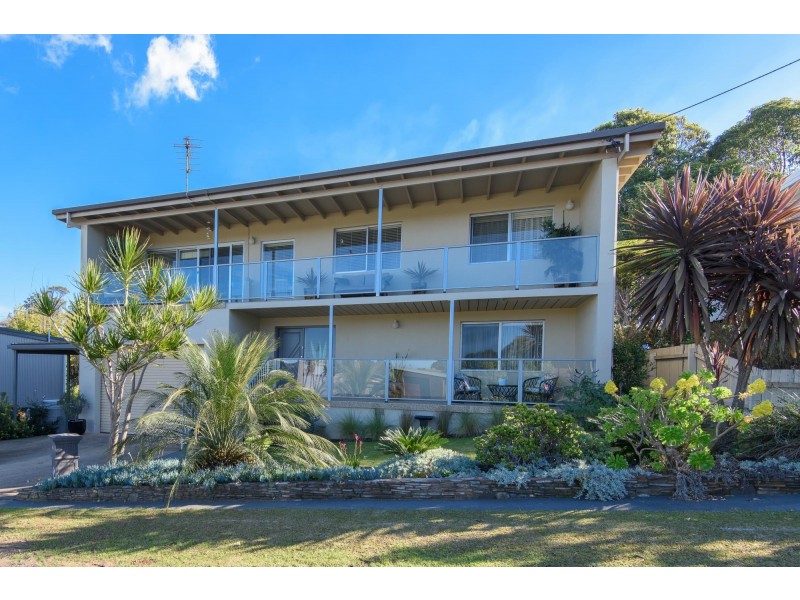 24 Calton Road, Batehaven NSW 2536