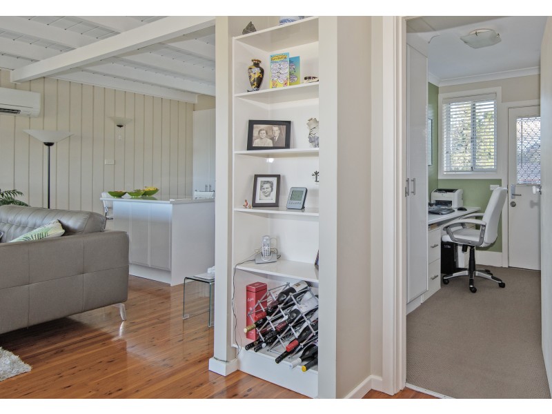 24 Calton Road, Batehaven NSW 2536