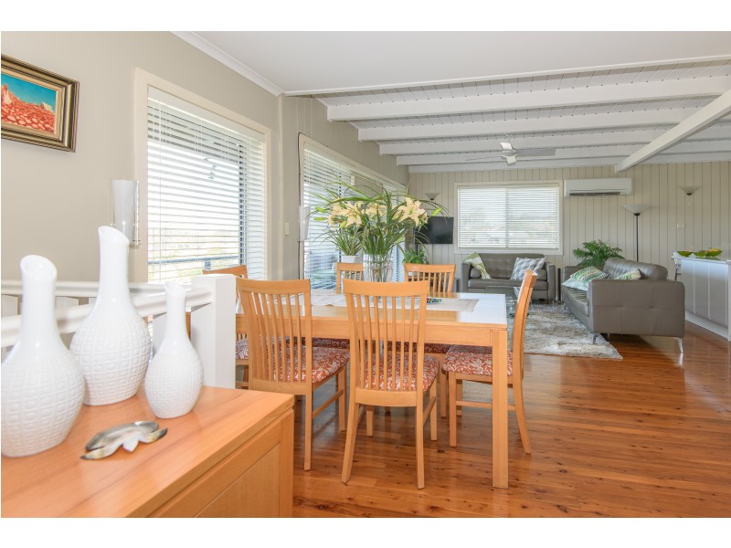 24 Calton Road, Batehaven NSW 2536