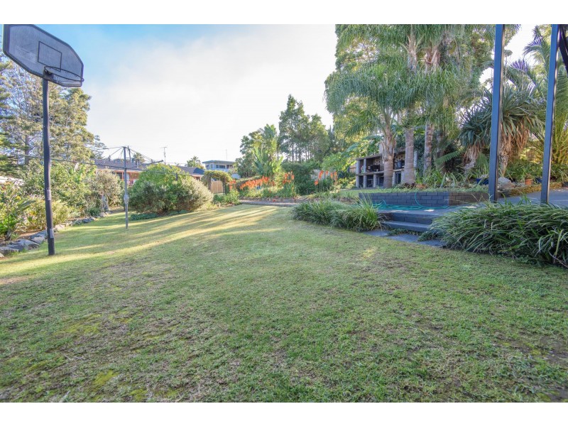 24 Calton Road, Batehaven NSW 2536