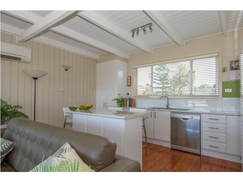 24 Calton Road, Batehaven NSW 2536