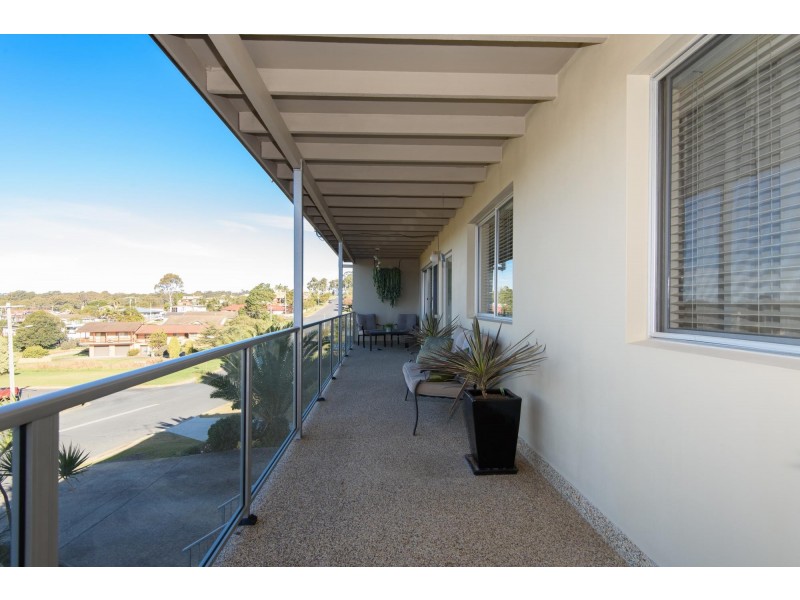 24 Calton Road, Batehaven NSW 2536