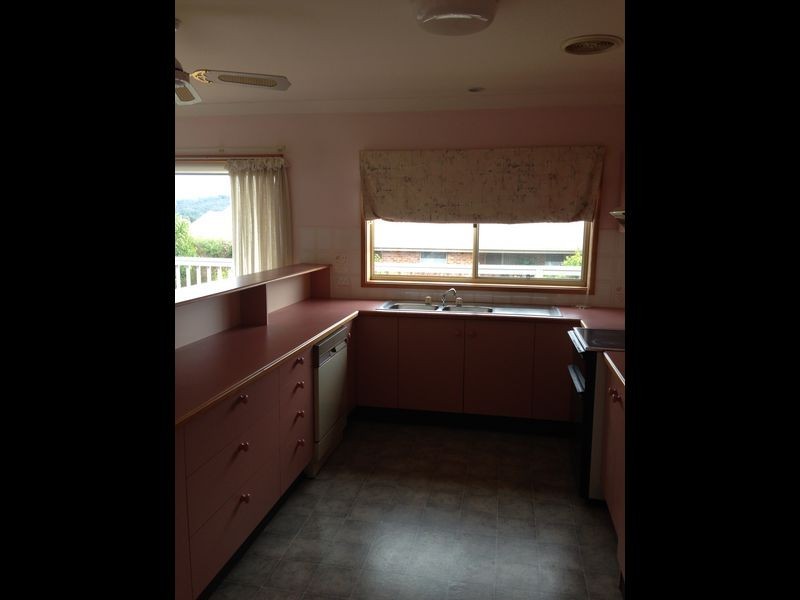 3 Craig Mostyn Place, Moruya NSW 2537