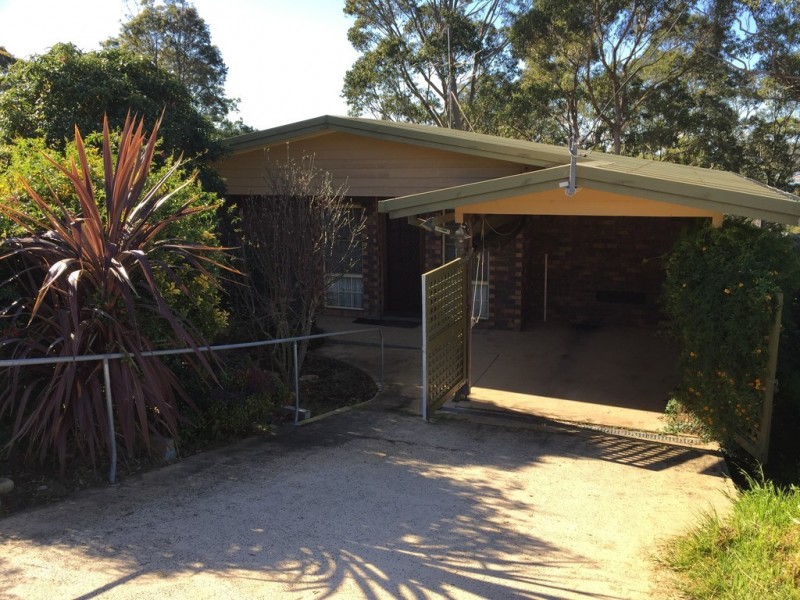24 Millers Crescent, Moruya Heads NSW 2537