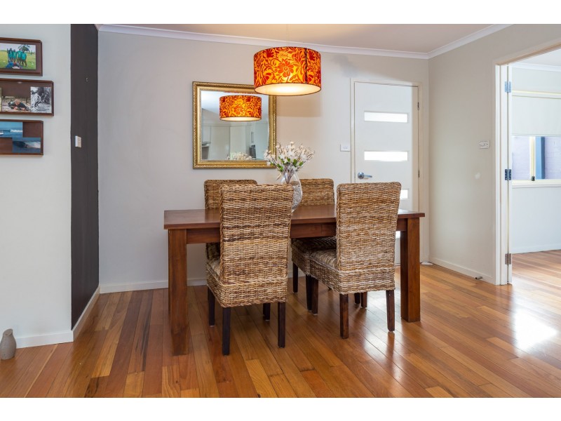 10 Renee Crescent, Moruya Heads NSW 2537