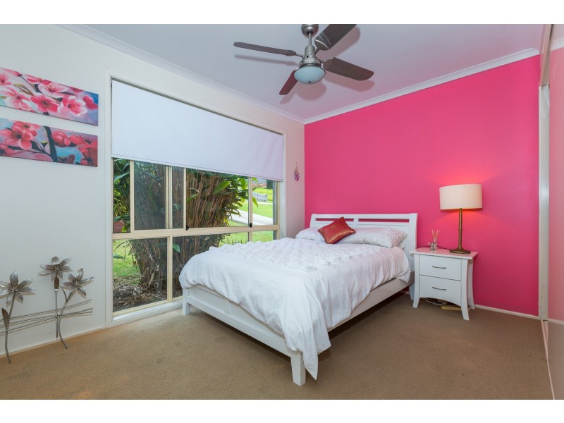 10 Renee Crescent, Moruya Heads NSW 2537