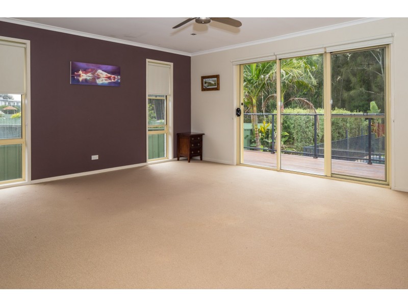 10 Renee Crescent, Moruya Heads NSW 2537