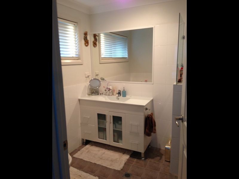 26 Yarralumla Cres, Tomakin NSW 2537