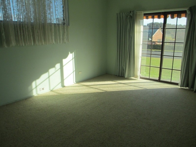 14 Hawdon Street, Moruya NSW 2537