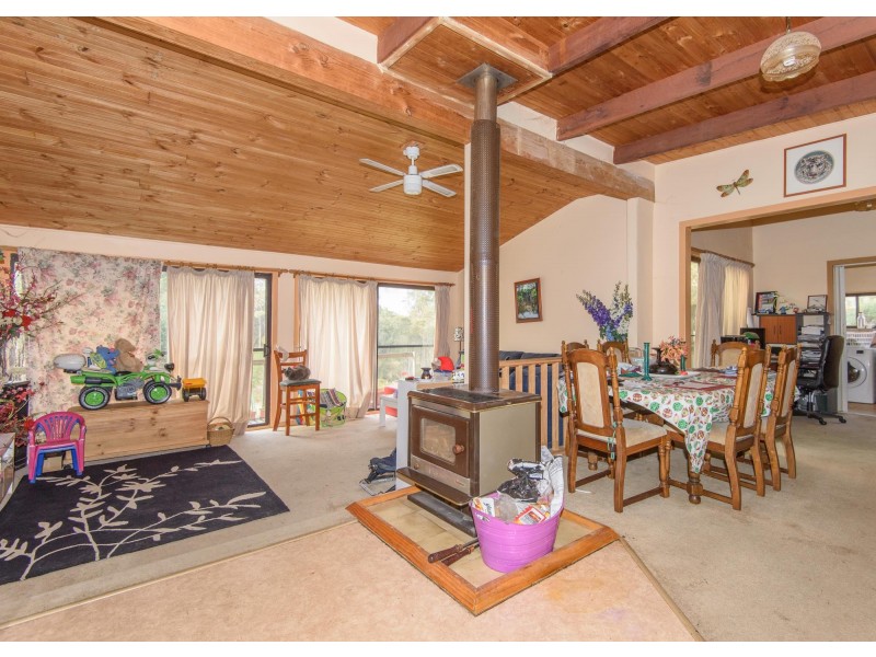 123 & 123A Percy Davis Drive, Moruya NSW 2537