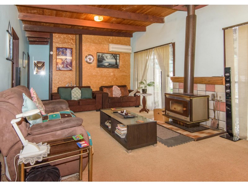 123 & 123A Percy Davis Drive, Moruya NSW 2537