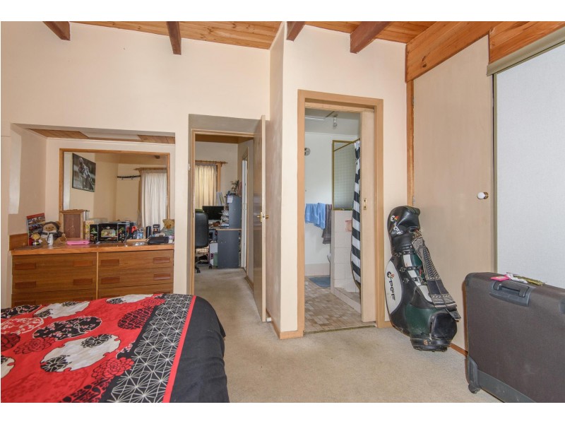 123 & 123A Percy Davis Drive, Moruya NSW 2537