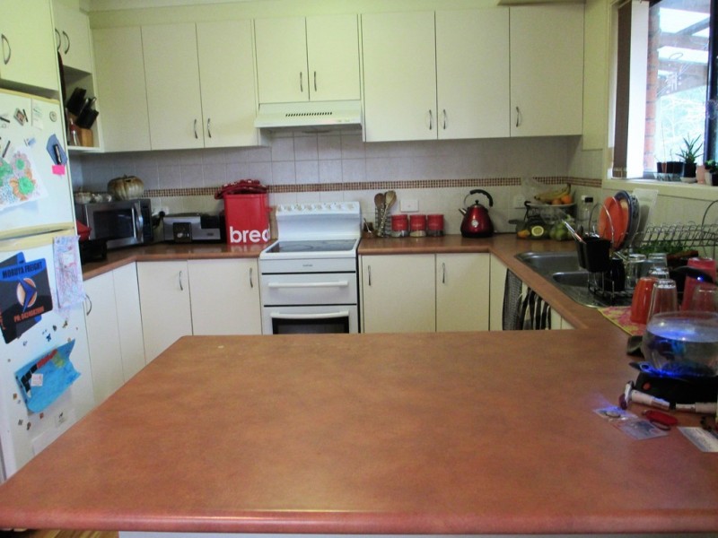 13 Panorama Parade, Moruya NSW 2537