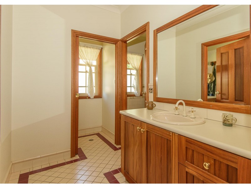 229 Wamban Road, Moruya NSW 2537