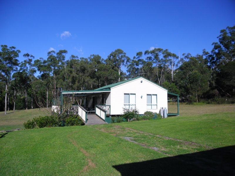 7 Cobbers Lane, Moruya NSW 2537