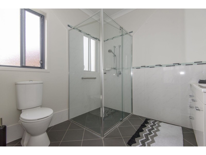 12 Wattlebark Close, Moruya NSW 2537