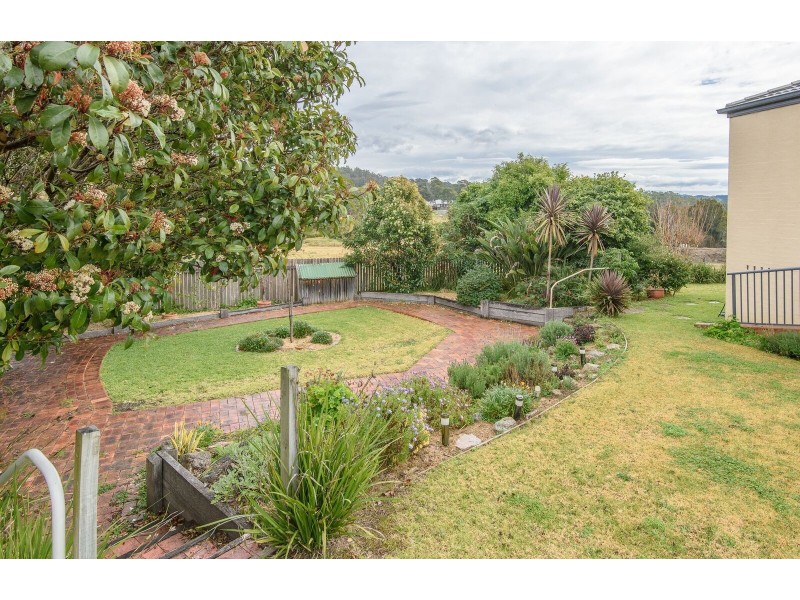 12 Wattlebark Close, Moruya NSW 2537
