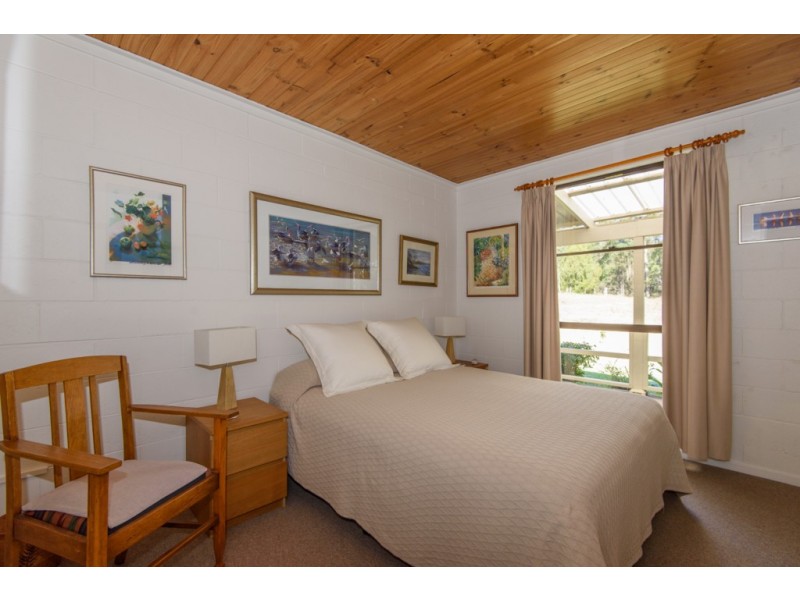 279 Pollwombra Road, Moruya NSW 2537