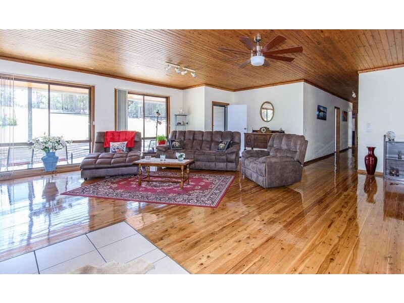 2 Old Mossy Point Road, Jeremadra NSW 2536