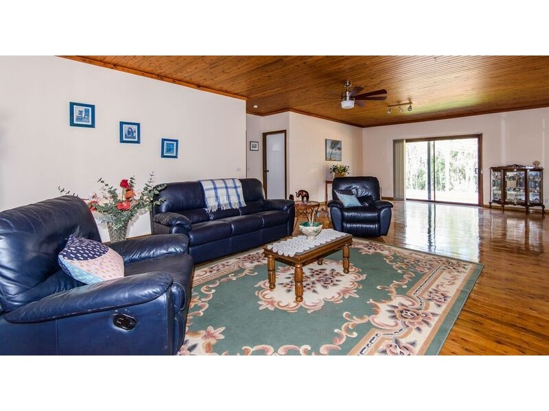 2 Old Mossy Point Road, Jeremadra NSW 2536