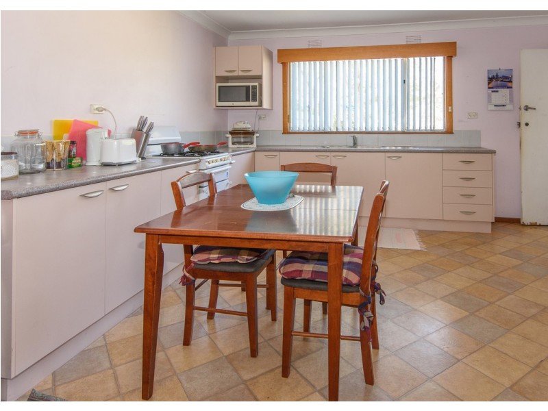30 Haslingden Street, Moruya NSW 2537