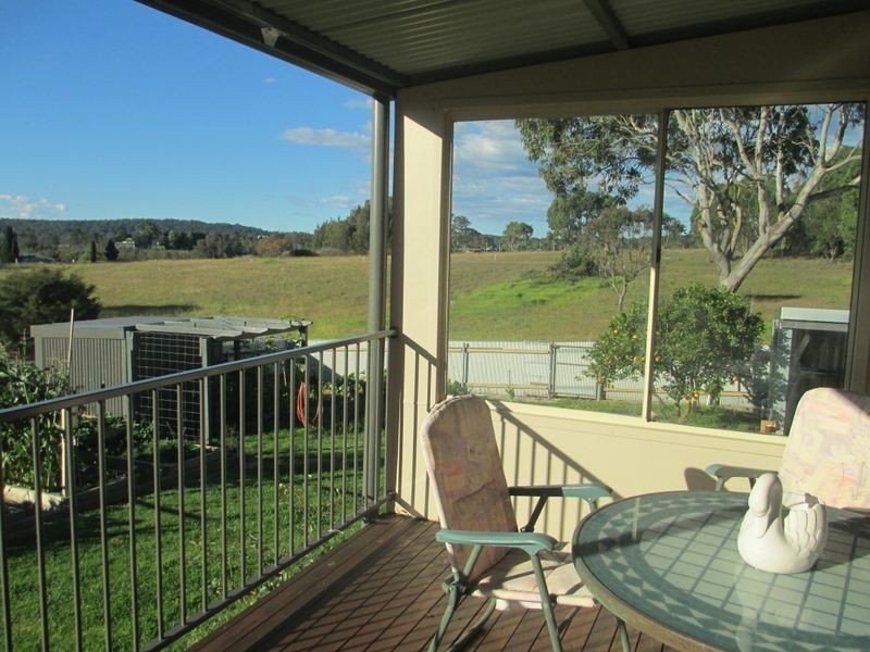 16 Keightley Street, Moruya NSW 2537