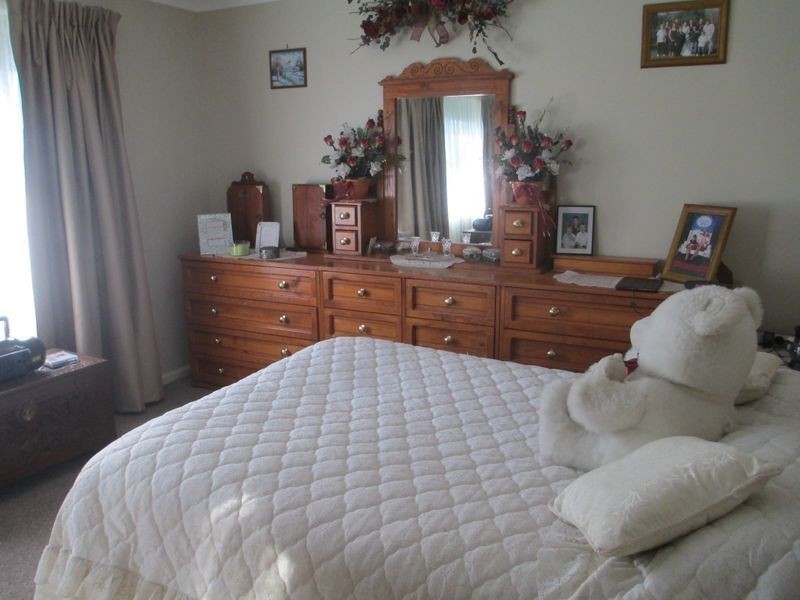 16 Keightley Street, Moruya NSW 2537