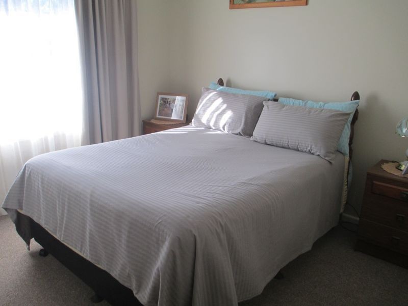 16 Keightley Street, Moruya NSW 2537