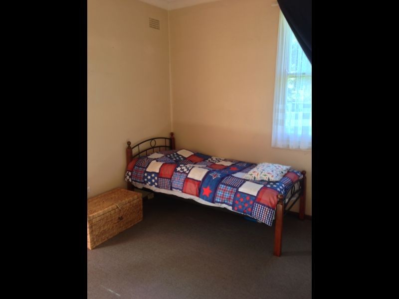 72 Thomas St, Moruya NSW 2537