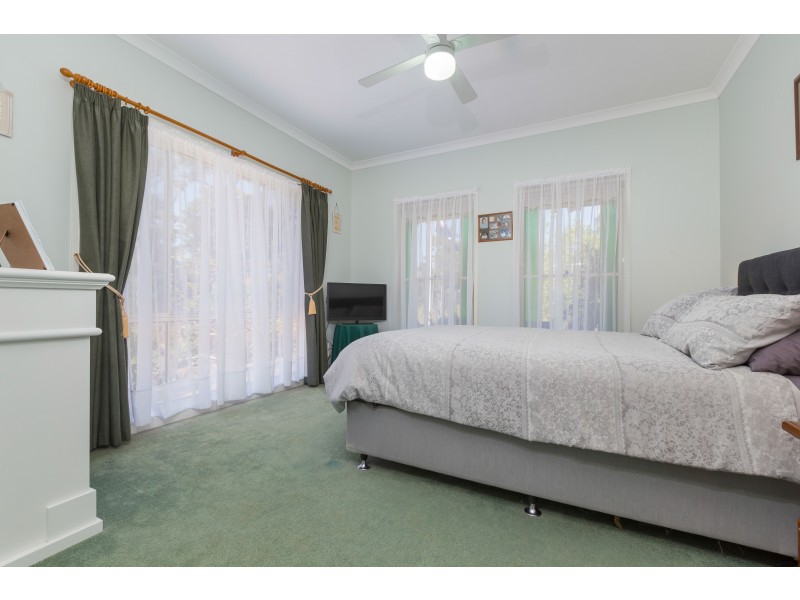 34 Collett Place, Meringo NSW 2537