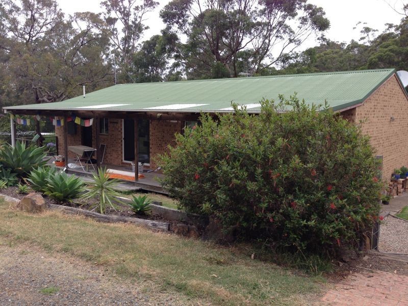 5 Ross Place, Bingie NSW 2537