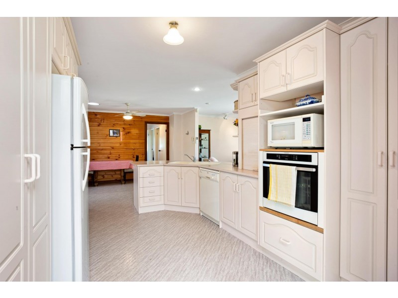 147 Dwyers Creek Road, Moruya NSW 2537