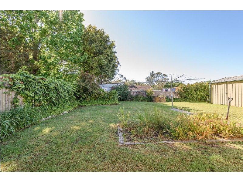 18 Pacific Road, Surf Beach NSW 2536