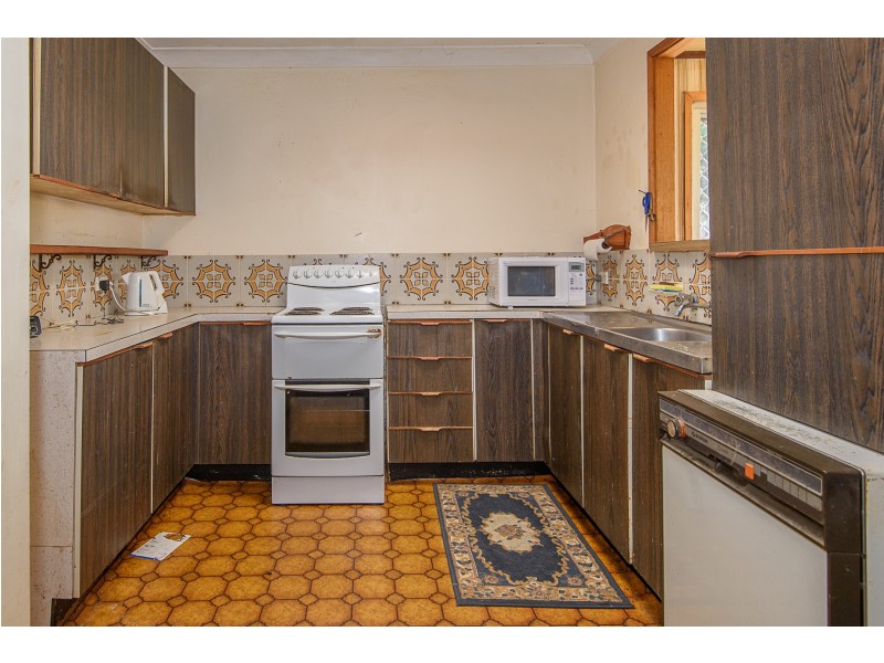 18 Pacific Road, Surf Beach NSW 2536