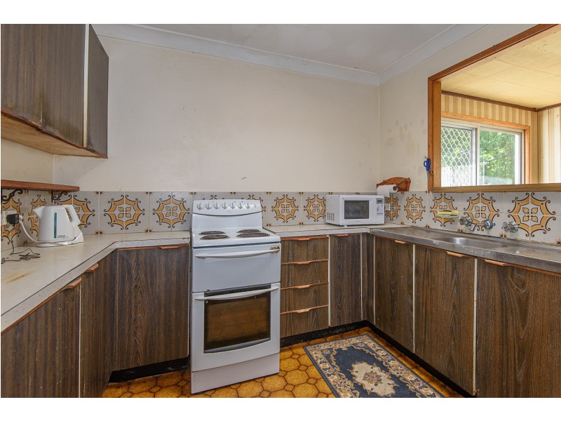 18 Pacific Road, Surf Beach NSW 2536