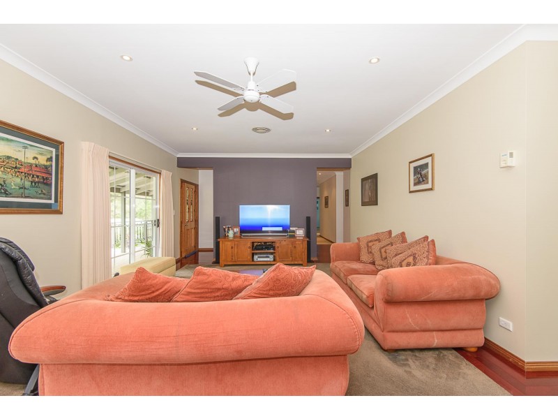 14 Narambi Close, Moruya NSW 2537
