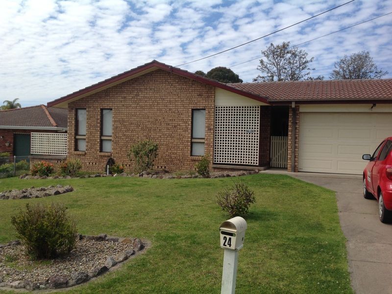 24 Moruya St, Moruya NSW 2537