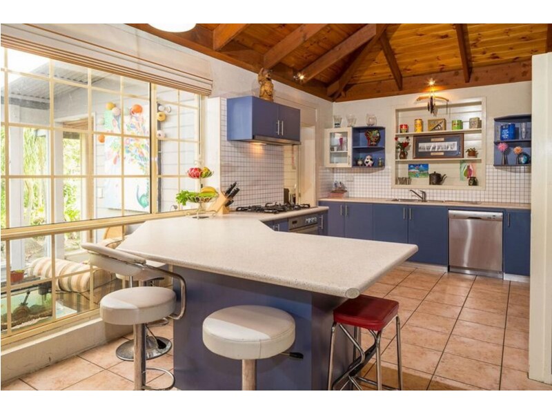 6 Janari Close, Moruya NSW 2537