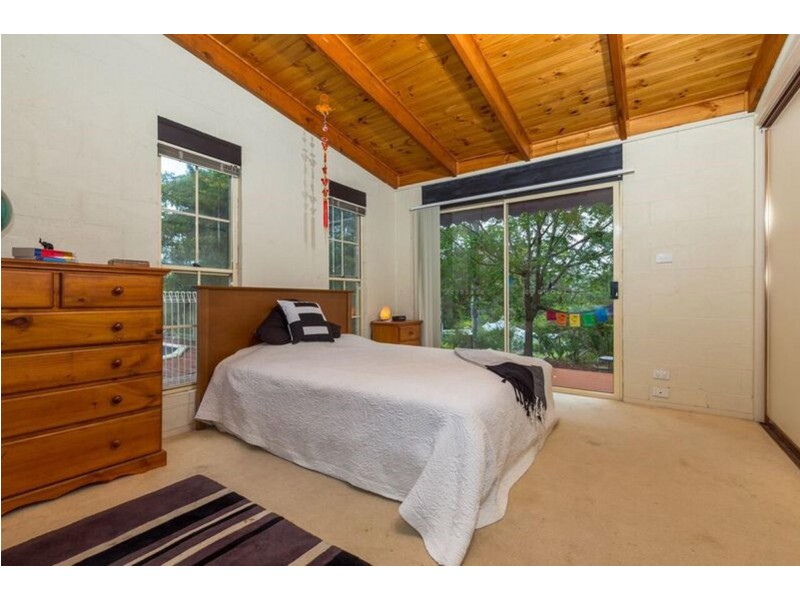 6 Janari Close, Moruya NSW 2537