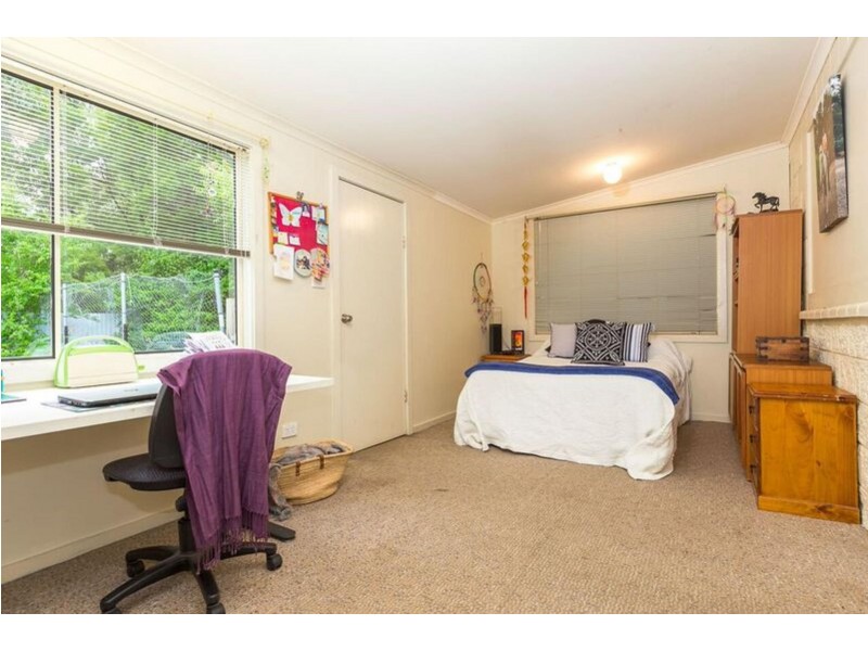 6 Janari Close, Moruya NSW 2537